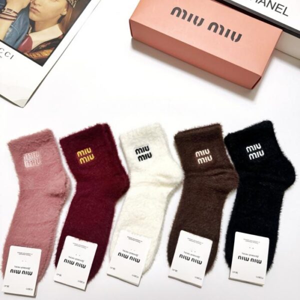 replica,schuhe,beste,kaufen,1:1,besten,seiten,Replik,turnschuhe,sneakers 【5 Paar pro Packung】MIUMIU Klassische Logo-Nerzfleece-Knöchelsocken (HFAUX)