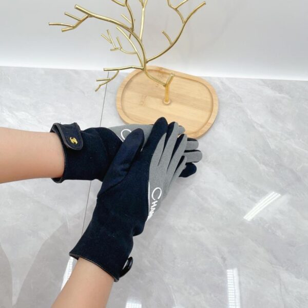 Chanel Wollhandschuhe (IWI2C)