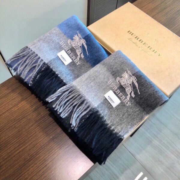 Das neueste Paar-Modell von Burberry, gefertigt aus 100 % Premium-Kaschmir (L1W5K)