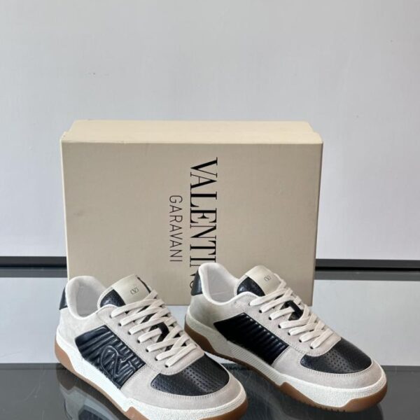 replica,schuhe,beste,kaufen,1:1,besten,seiten,Replik,turnschuhe,sneakers Valentinos neue Low-Top-Sneaker (7UBDI)