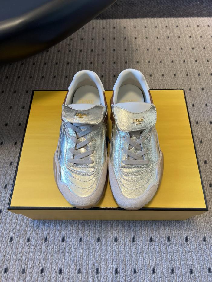 replica,schuhe,beste,kaufen,1:1,besten,seiten,Replik,turnschuhe,sneakers Fendi Retro-Sneaker, flache Ausführung, Wildleder + Leder (4O69C) replica,schuhe,beste,kaufen,1:1,besten,seiten,Replik,turnschuhe,sneakers Fendi Retro-Sneaker, flache Ausführung, Wildleder + Leder (4O69C)