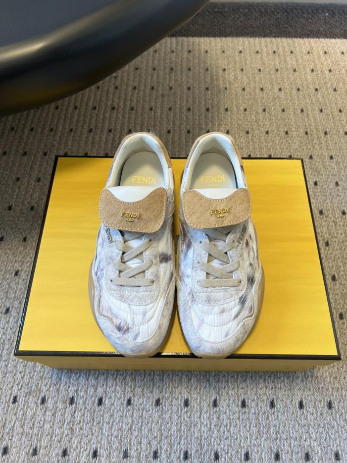 replica,schuhe,beste,kaufen,1:1,besten,seiten,Replik,turnschuhe,sneakers Fendi Retro-Sneaker, flach, Wildleder + Lederbesatz (HEUDY) replica,schuhe,beste,kaufen,1:1,besten,seiten,Replik,turnschuhe,sneakers Fendi Retro-Sneaker, flach, Wildleder + Lederbesatz (HEUDY)