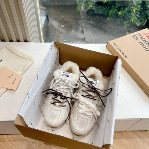 replica,schuhe,beste,kaufen,1:1,besten,seiten,Replik,turnschuhe,sneakers G027 MIUMIU Baumwollschuhe, Fellschuhe, Neue Herbst-/Winter-Schnürschuhe im britischen Stil (71BI2)
