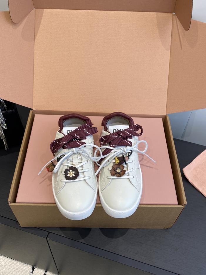 replica,schuhe,beste,kaufen,1:1,besten,seiten,Replik,turnschuhe,sneakers Miu Miu Sneaker mit dünner Sohle in der Farbe Biscuit, Neuheit Frühjahr/Sommer, lässige weiße Schnürsneaker im britischen Stil (UELC2) replica,schuhe,beste,kaufen,1:1,besten,seiten,Replik,turnschuhe,sneakers Miu Miu Sneaker mit dünner Sohle in der Farbe Biscuit, Neuheit Frühjahr/Sommer, lässige weiße Schnürsneaker im britischen Stil (UELC2)