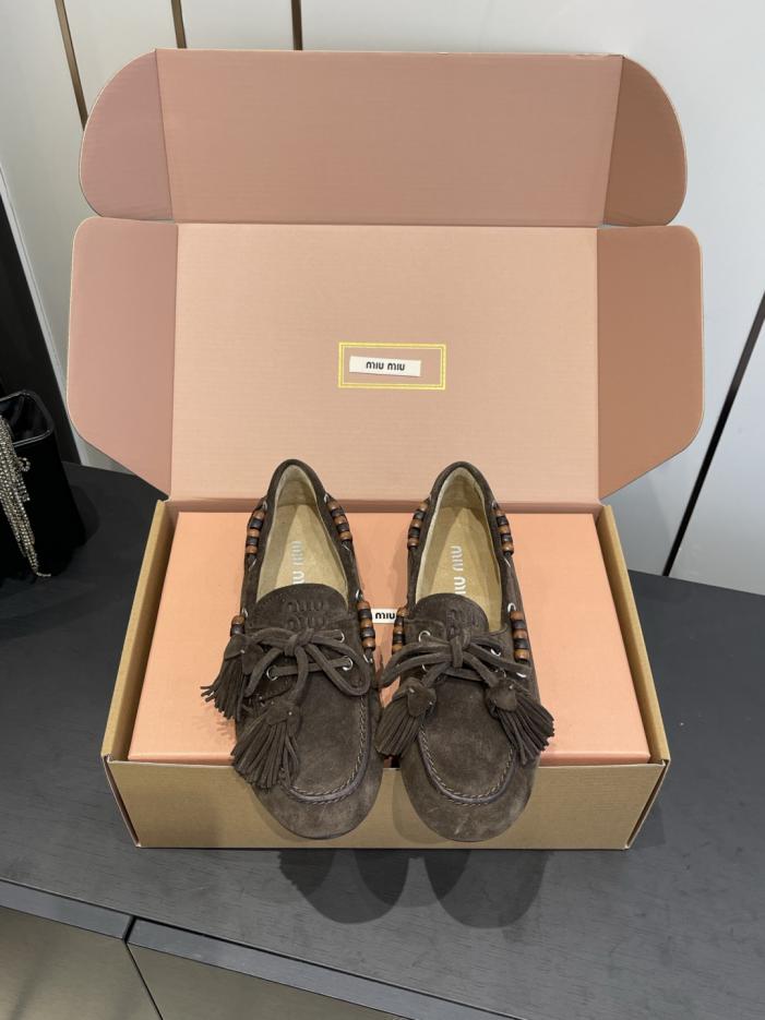 replica,schuhe,beste,kaufen,1:1,besten,seiten,Replik,turnschuhe,sneakers Miu Miu Deckschuhe, Wildleder-Slipper mit doppelten Quasten (JY434) replica,schuhe,beste,kaufen,1:1,besten,seiten,Replik,turnschuhe,sneakers Miu Miu Deckschuhe, Wildleder-Slipper mit doppelten Quasten (JY434)