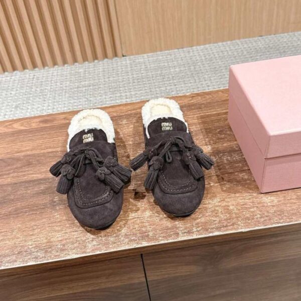 replica,schuhe,beste,kaufen,1:1,besten,seiten,Replik,turnschuhe,sneakers Miu Miu Herbst/Winter Neuheit: Flauschige Slipper mit Quasten (KIMH7)