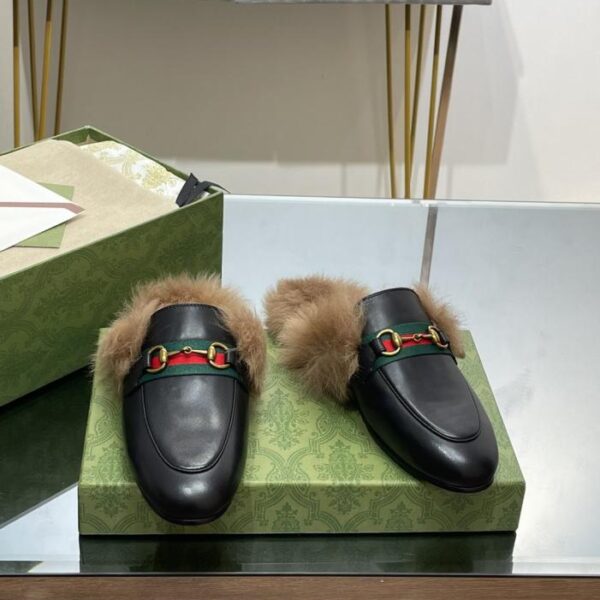 replica,schuhe,beste,kaufen,1:1,besten,seiten,Replik,turnschuhe,sneakers Gucci High-End-Slipper aus klassischem schwarzem Kalbsleder (DNKQ5)