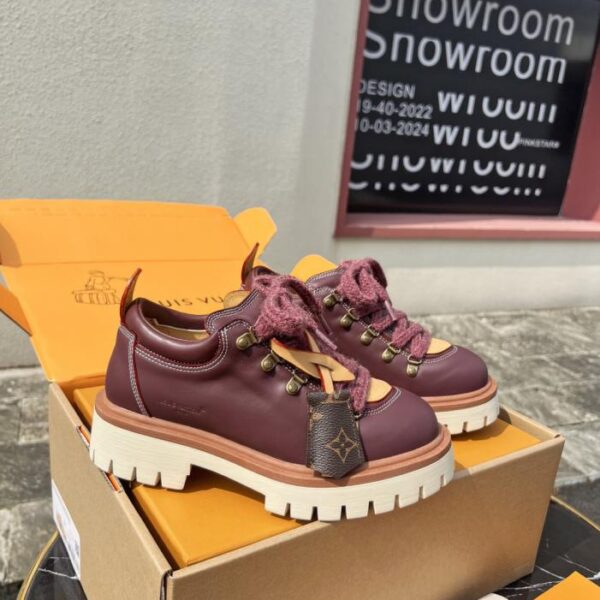 Neuheit bei Louis Vuitton Herbst/Winter: Hochwertige LV Remix Schnür-Wanderschuhe im Derby-Stil (MAWI8)