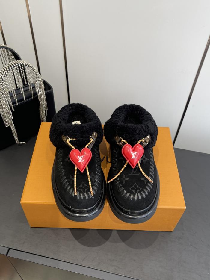 replica,schuhe,beste,kaufen,1:1,besten,seiten,Replik,turnschuhe,sneakers Die neue Skikollektion von Louis Vuitton umfasst auch Schneestiefel (HWREX). replica,schuhe,beste,kaufen,1:1,besten,seiten,Replik,turnschuhe,sneakers Die neue Skikollektion von Louis Vuitton umfasst auch Schneestiefel (HWREX).