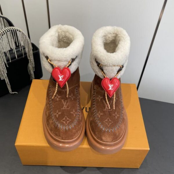 replica,schuhe,beste,kaufen,1:1,besten,seiten,Replik,turnschuhe,sneakers Die neue Skikollektion von Louis Vuitton: Schneestiefel (I8I5H)