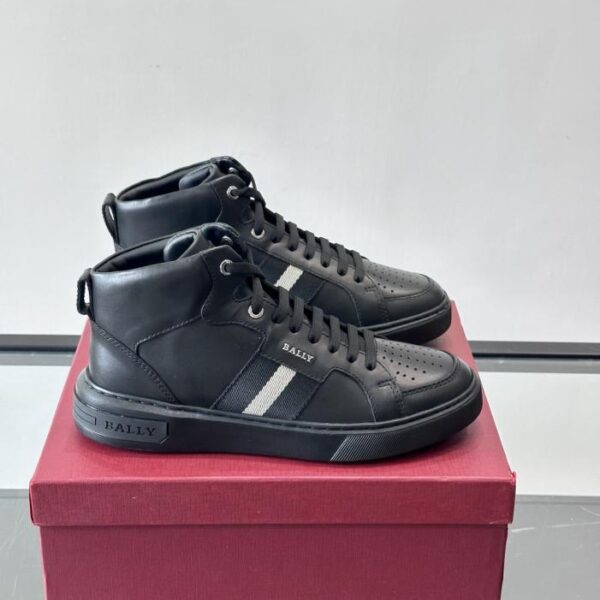 Boutique / Diese BALLY High-Top-Freizeitschuhe sind aus weichem Kalbsleder gefertigt (47ZF8).