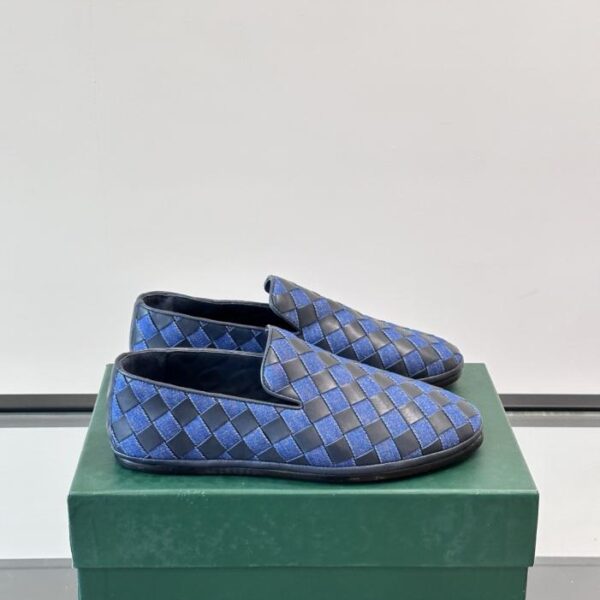 replica,schuhe,beste,kaufen,1:1,besten,seiten,Replik,turnschuhe,sneakers Boutique / Die neuen lässigen Herren-Slipper von BV mit Sohlen aus echtem Leder, gefertigt aus weichem Kalbsleder und handgewebt (JRNGK).