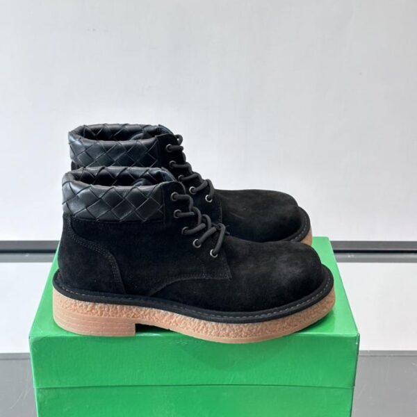 replica,schuhe,beste,kaufen,1:1,besten,seiten,Replik,turnschuhe,sneakers Boutique / Bottega Veneta W24 Arbeitsstiefel in Saturnfarbe, Wildleder (Y5K4Y)