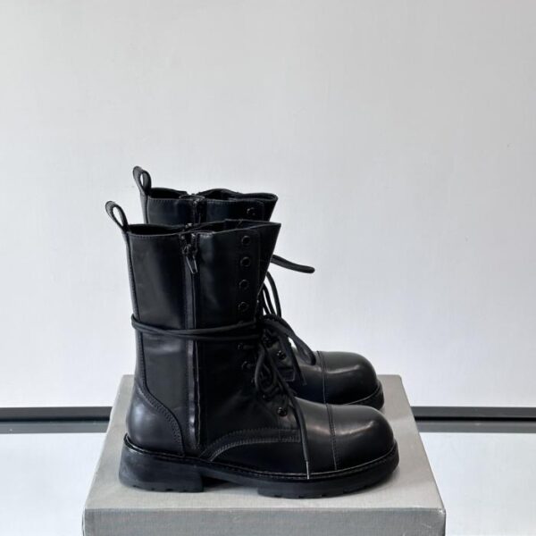 replica,schuhe,beste,kaufen,1:1,besten,seiten,Replik,turnschuhe,sneakers Boutique / Balenciaga Must-Have Kollektion: Dunkle Paarstiefel (NSX01)