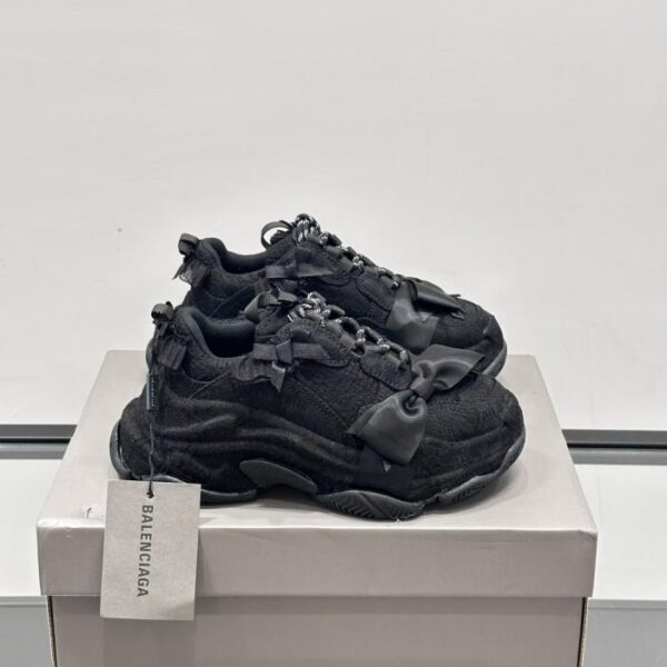 replica,schuhe,beste,kaufen,1:1,besten,seiten,Replik,turnschuhe,sneakers Boutique / Balenciaga Triple S Butterfly Chunky Sneakers (UZT0D)