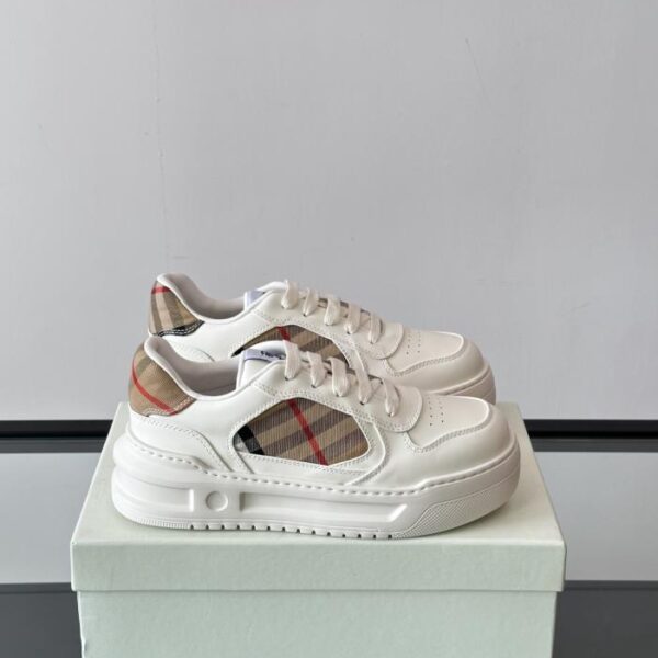 Boutique / Burberry Herren Classic Low-Top Sneakers (7ZCTA)