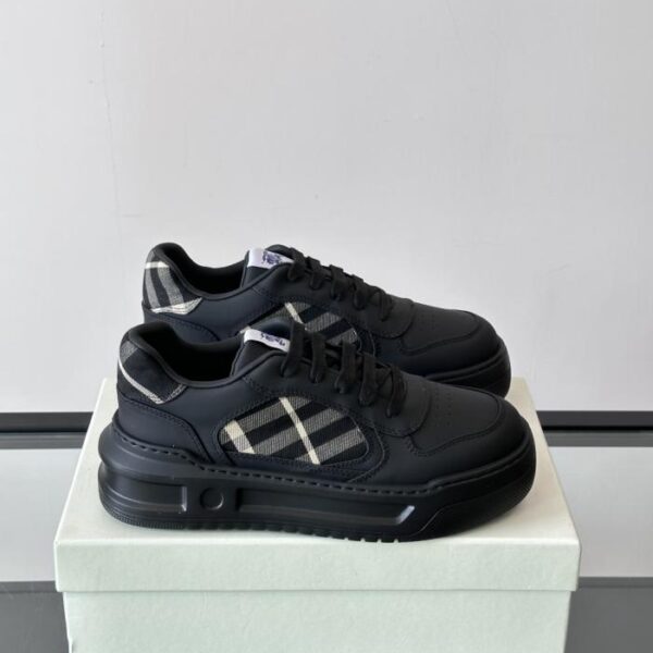 Boutique / Burberry Herren Classic Low-Top Sneakers (8C7KF)