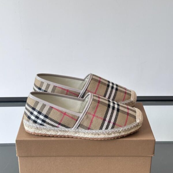Boutique / Burberry Herren-Slipper aus Canvas mit Karomuster, klassisches Vintage-Karomuster (HVC1A)