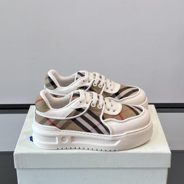 Boutique / Burberry Herren Classic Low-Top Sneakers (FU3QL)