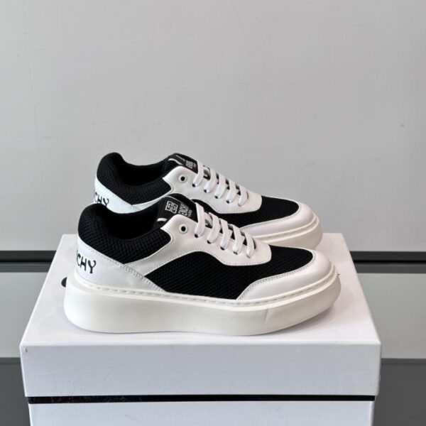 Boutique / GIVENCHY Herren-Sneaker mit Plateauabsatz (C4Z6I)