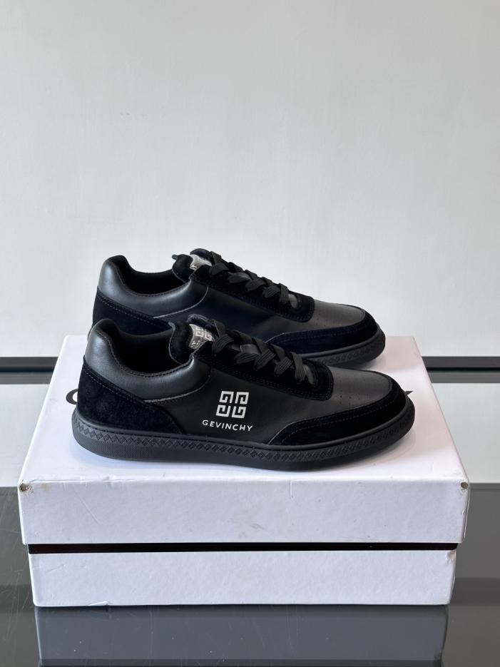 replica,schuhe,beste,kaufen,1:1,besten,seiten,Replik,turnschuhe,sneakers Boutique / GIVENCHY Herren-Sneaker, niedrig geschnitten, aus hochwertigem Leder, mit gesticktem 4G-Logo auf der Zunge (O60LG) replica,schuhe,beste,kaufen,1:1,besten,seiten,Replik,turnschuhe,sneakers Boutique / GIVENCHY Herren-Sneaker, niedrig geschnitten, aus hochwertigem Leder, mit gesticktem 4G-Logo auf der Zunge (O60LG)