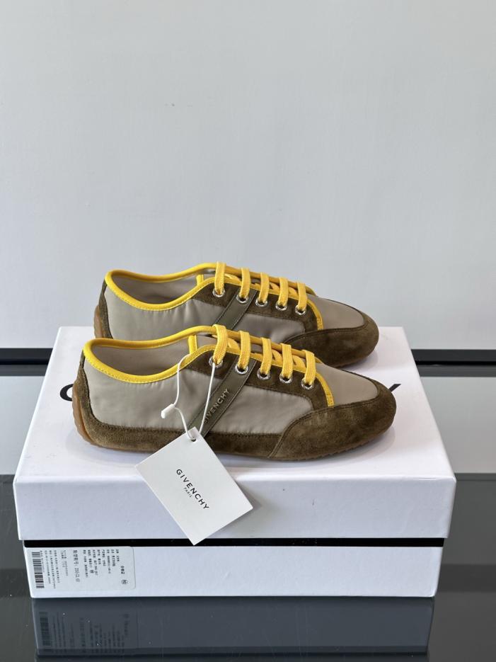 replica,schuhe,beste,kaufen,1:1,besten,seiten,Replik,turnschuhe,sneakers Boutique / Die erste Freizeitschuhkollektion von Givenchys künstlerischer Leiterin Sarah Burton (8780R) replica,schuhe,beste,kaufen,1:1,besten,seiten,Replik,turnschuhe,sneakers Boutique / Die erste Freizeitschuhkollektion von Givenchys künstlerischer Leiterin Sarah Burton (8780R)
