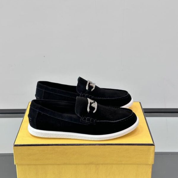 replica,schuhe,beste,kaufen,1:1,besten,seiten,Replik,turnschuhe,sneakers Boutique / Hochwertige Herren-Lederschuhe von Fendi für formelle und legere Anlässe (NFX8H)