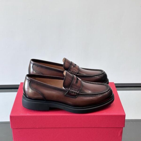 Boutique / Hochwertige Herren-Freizeitschuhe aus Leder von Ferragamo (C3GGJ)