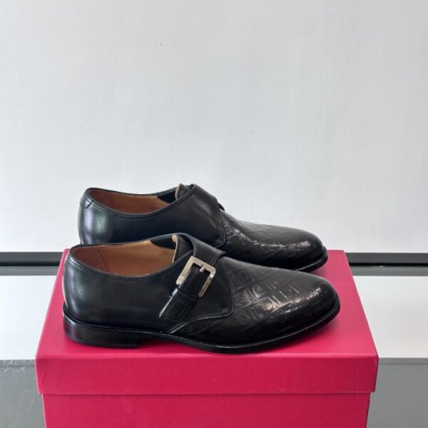 replica,schuhe,beste,kaufen,1:1,besten,seiten,Replik,turnschuhe,sneakers Boutique / Hochwertige Herren-Lederschuhe von Ferragamo für formelle und legere Anlässe (5UBEF)