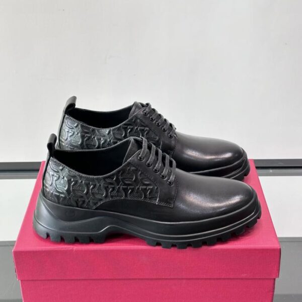 Boutique / Ferragamo Herren-Lederschuhe der Spitzenklasse für formelle und legere Anlässe (F0NCI)