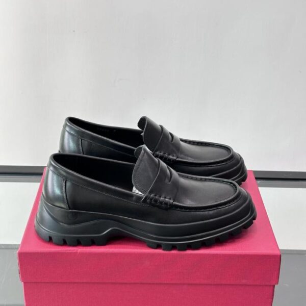 Boutique / Hochwertige Herren-Lederschuhe von Ferragamo für formelle und legere Anlässe (U0N0K)