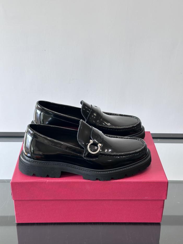 replica,schuhe,beste,kaufen,1:1,besten,seiten,Replik,turnschuhe,sneakers Boutique / Hochwertige Herren-Lederschuhe von Ferragamo für formelle und legere Anlässe (B32NX) replica,schuhe,beste,kaufen,1:1,besten,seiten,Replik,turnschuhe,sneakers Boutique / Hochwertige Herren-Lederschuhe von Ferragamo für formelle und legere Anlässe (B32NX)