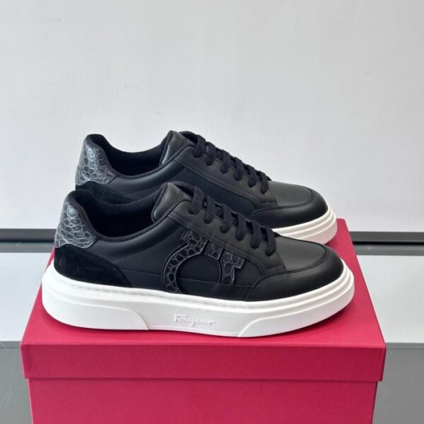 Boutique / Ferragamo Gancini Sneakers für Herren - Low-Top-Sneakers (2XM22)