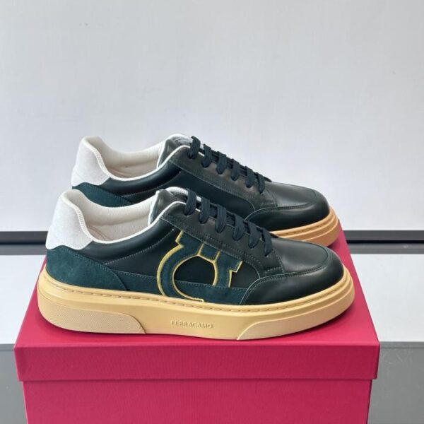 Boutique / Ferragamo Gancini Sneakers für Herren - Low-Top (WITMV)