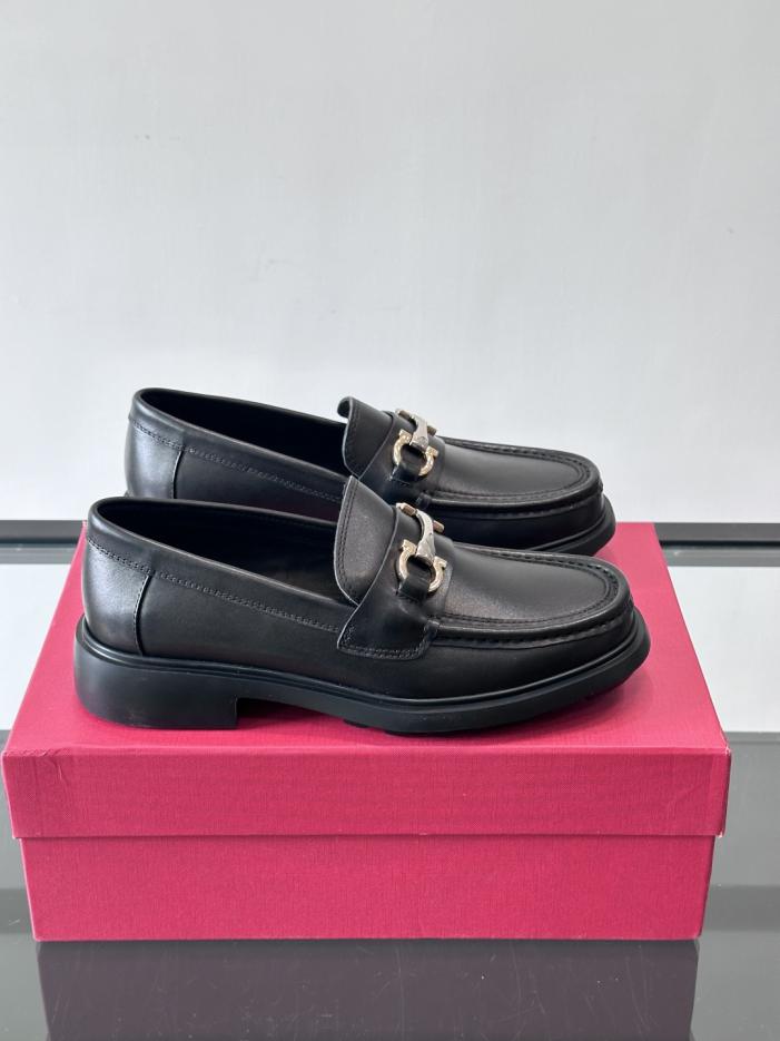 replica,schuhe,beste,kaufen,1:1,besten,seiten,Replik,turnschuhe,sneakers Boutique / Ferragamo Herren-Lederschuhe der Spitzenklasse für formelle und legere Anlässe (266L9) replica,schuhe,beste,kaufen,1:1,besten,seiten,Replik,turnschuhe,sneakers Boutique / Ferragamo Herren-Lederschuhe der Spitzenklasse für formelle und legere Anlässe (266L9)