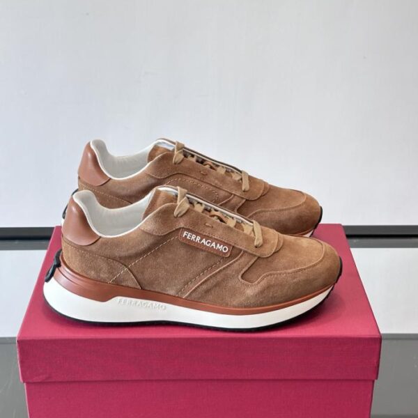 Boutique / Ferragamo Herren-Sneaker aus weichem Kalbsleder (66AL0)