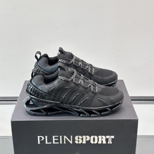 replica,schuhe,beste,kaufen,1:1,besten,seiten,Replik,turnschuhe,sneakers Boutique / PHILIPP PLEIN, eine deutsche Streetwear-Marke, präsentiert hochwertige Herren-Freizeit-Sportschuhe (WX6TL).