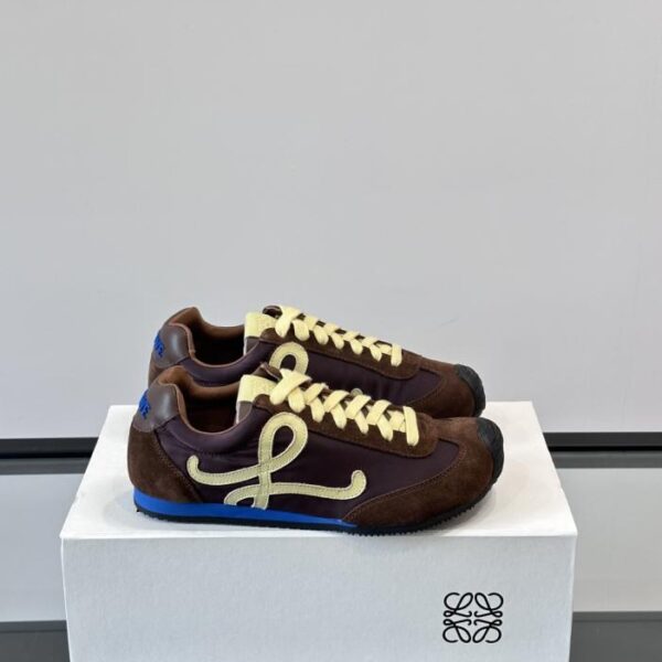 Boutique / Die neuen Ballet Runner 2.0 Sneaker von LOEWE (TWIMF)