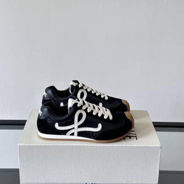 replica,schuhe,beste,kaufen,1:1,besten,seiten,Replik,turnschuhe,sneakers Boutique / Die neuen Ballet Runner 2.0 Sneaker von LOEWE (OYRDJ)