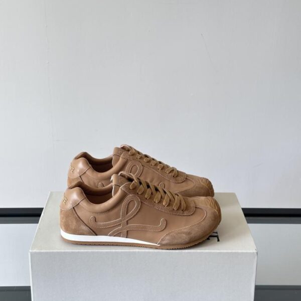replica,schuhe,beste,kaufen,1:1,besten,seiten,Replik,turnschuhe,sneakers Boutique / Die neuen Ballet Runner 2.0 Sneaker von LOEWE (IACUZ)