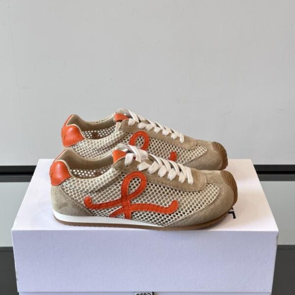 Boutique / Die neuen Ballet Runner 2.0 Sneaker von LOEWE (DMO4L)