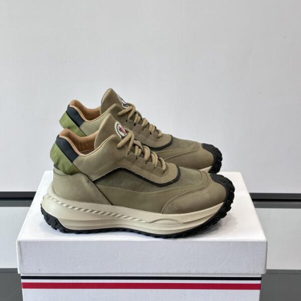 replica,schuhe,beste,kaufen,1:1,besten,seiten,Replik,turnschuhe,sneakers Boutique / Moncler Plateau-Sneaker im Patchwork-Stil (TB1F7)