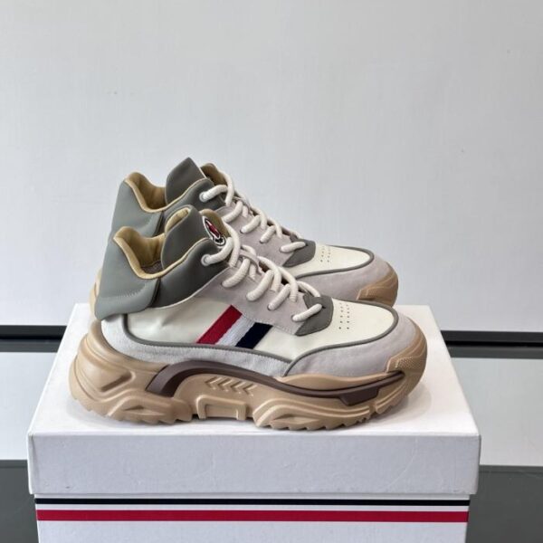 replica,schuhe,beste,kaufen,1:1,besten,seiten,Replik,turnschuhe,sneakers Boutique / Moncler Plateau-Sneaker im Patchwork-Stil (91HLH)