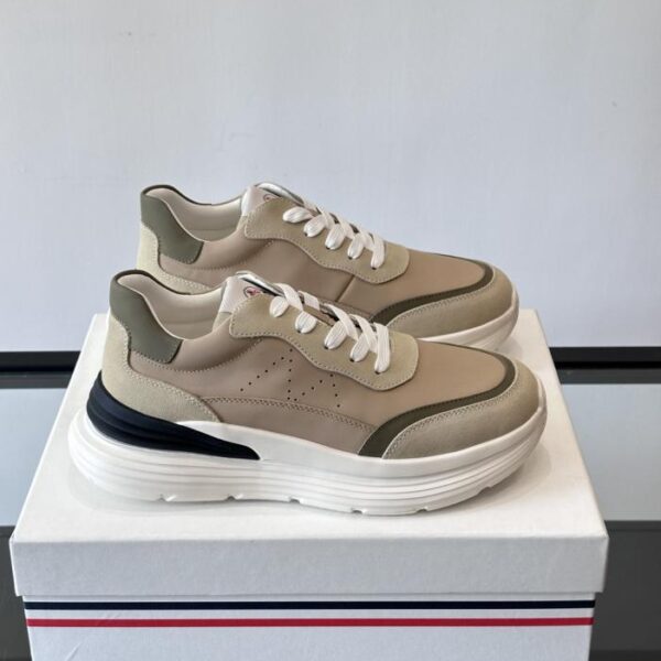 replica,schuhe,beste,kaufen,1:1,besten,seiten,Replik,turnschuhe,sneakers Boutique / MONCLER Freizeit-Plateau-Sneaker (WI6ZK)