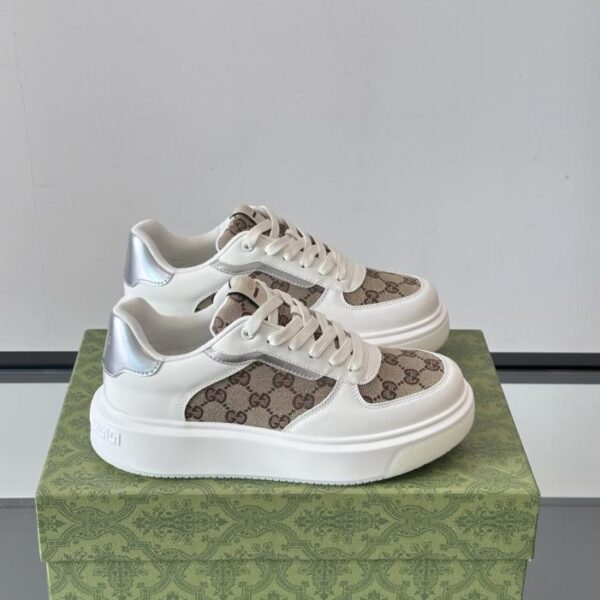 replica,schuhe,beste,kaufen,1:1,besten,seiten,Replik,turnschuhe,sneakers Boutique / Gucci Herren-Sneaker GG (GG1O5)