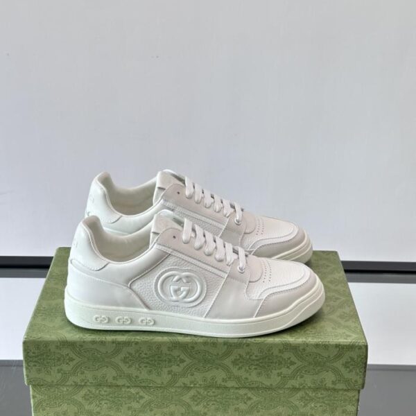 Boutique / Guccis neue Low-Top-Sneaker (CFML4)