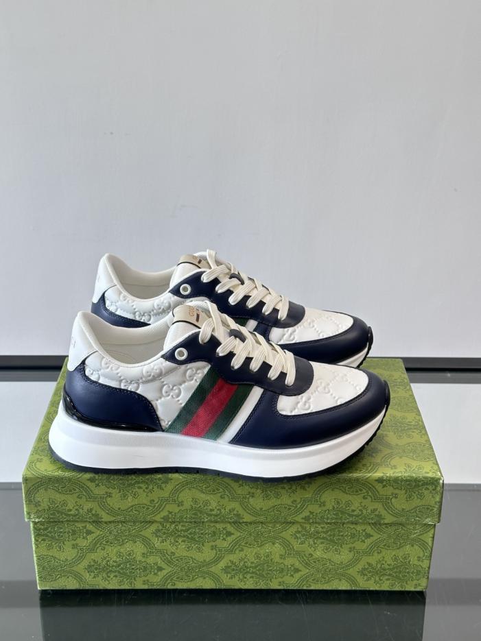 replica,schuhe,beste,kaufen,1:1,besten,seiten,Replik,turnschuhe,sneakers Boutique / Gucci Freizeitsneaker aus hochwertigem Kalbsleder mit dem klassischen Doppel-G-Muster auf dem Obermaterial (AZZR7). replica,schuhe,beste,kaufen,1:1,besten,seiten,Replik,turnschuhe,sneakers Boutique / Gucci Freizeitsneaker aus hochwertigem Kalbsleder mit dem klassischen Doppel-G-Muster auf dem Obermaterial (AZZR7).