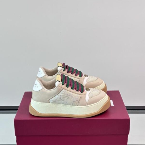 replica,schuhe,beste,kaufen,1:1,besten,seiten,Replik,turnschuhe,sneakers Boutique / Gucci Double Screener – die neuesten klobigen Plateau-Sneaker im Used-Look, lässige Paarschuhe (WFDIZ)