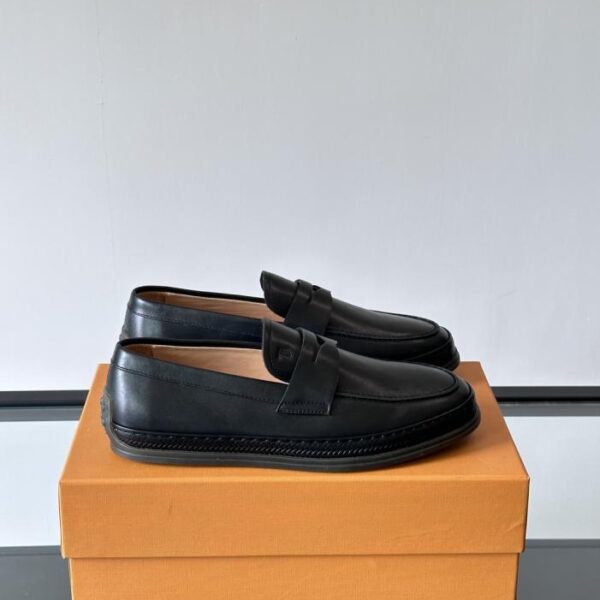 replica,schuhe,beste,kaufen,1:1,besten,seiten,Replik,turnschuhe,sneakers Boutique / TOD’S Herren-Loafer aus hochwertigem Rindsleder mit Markenlogo-Streifenverzierung (R1GRJ)