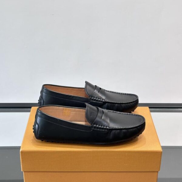 replica,schuhe,beste,kaufen,1:1,besten,seiten,Replik,turnschuhe,sneakers Boutique / Neue Herren-Loafer von TOD’S (F36IS)